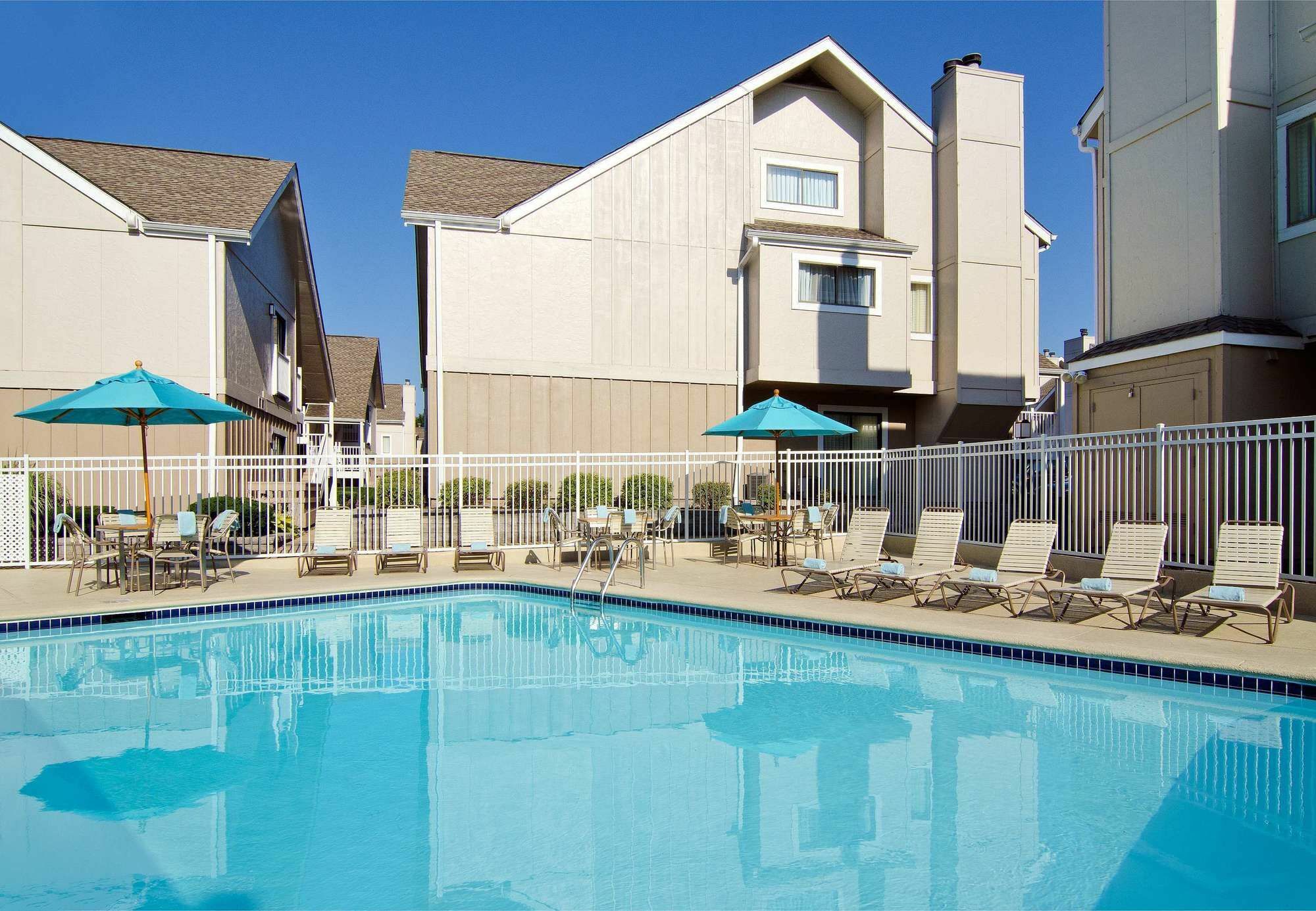 Sonesta Es Suites St. Louis - Chesterfield Bagian luar foto